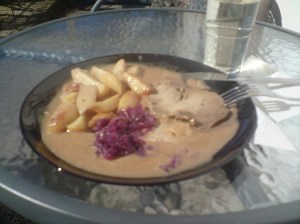 Middagen serverad - ute