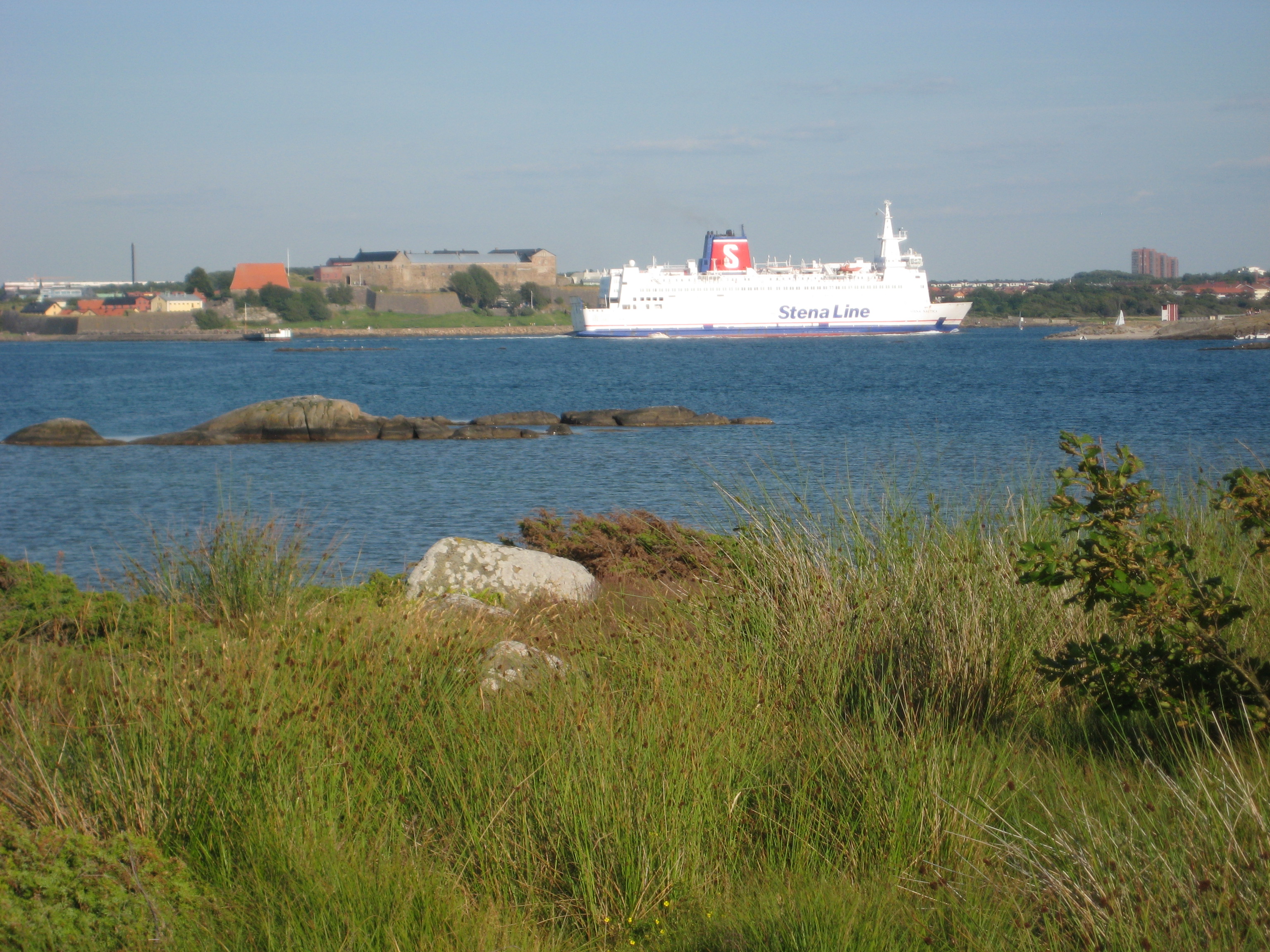 Färjan och Varbergs fästning